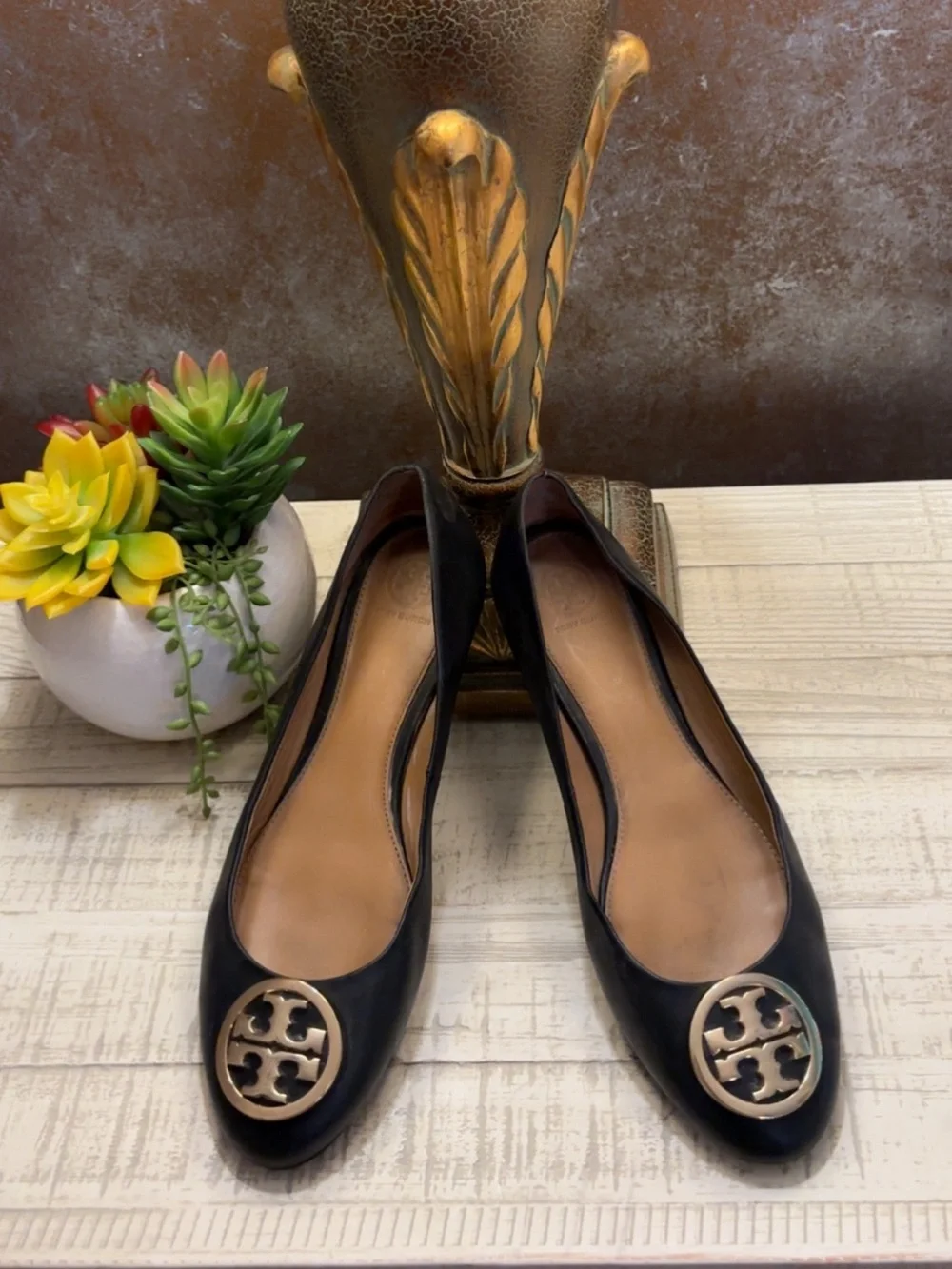 Like New ~ Tory Burch Black Leather Logo Ballet Flats ~ Size 9.5